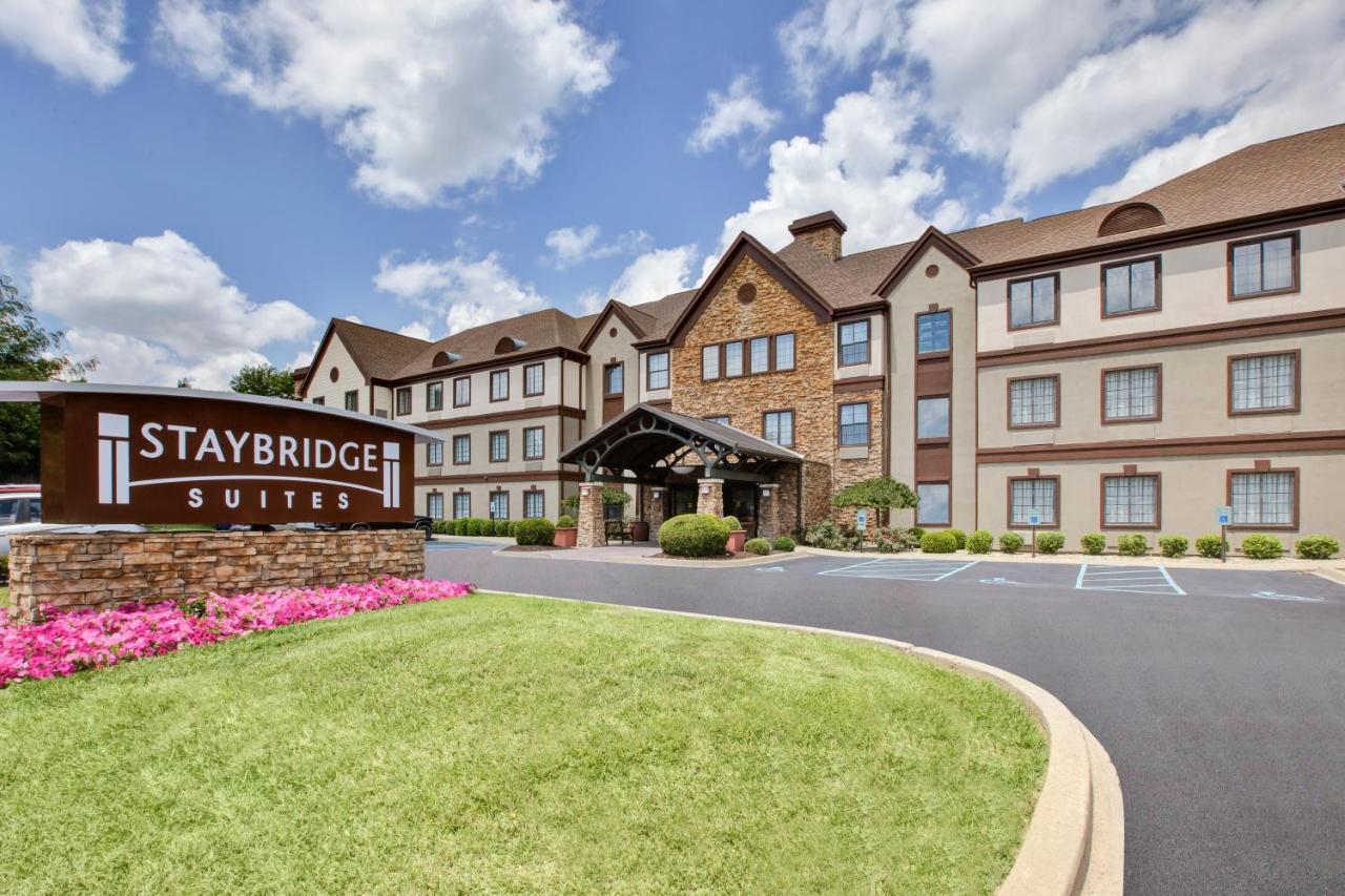 Staybridge Suites Louisville - East By Ihg Exterior foto