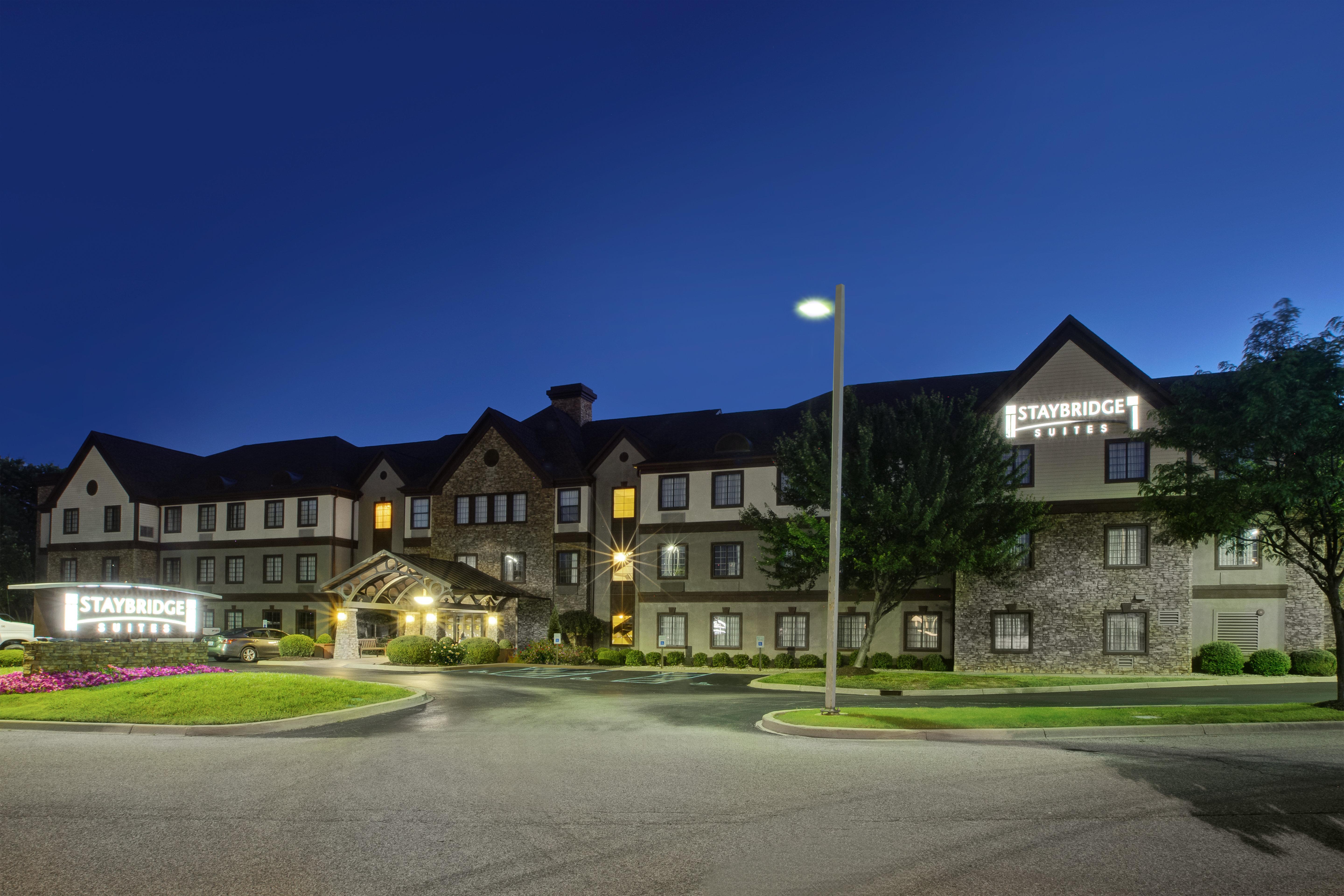 Staybridge Suites Louisville - East By Ihg Exterior foto