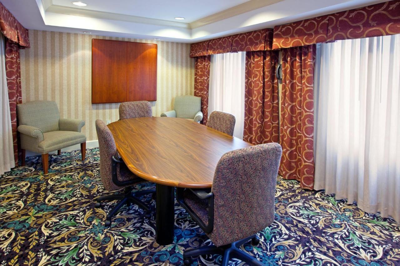 Staybridge Suites Louisville - East By Ihg Exterior foto