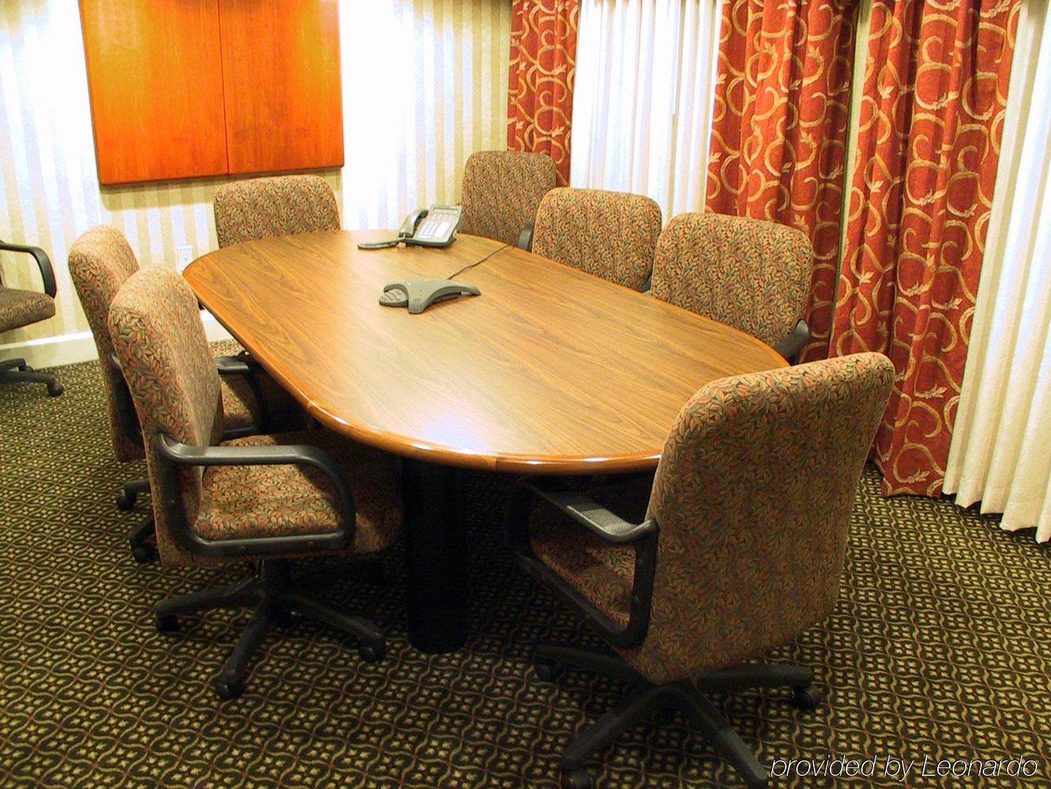Staybridge Suites Louisville - East By Ihg Instalações foto